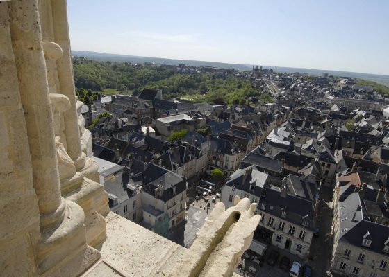 Visiter La cité médiévale de Laon et le Familistère de Guise