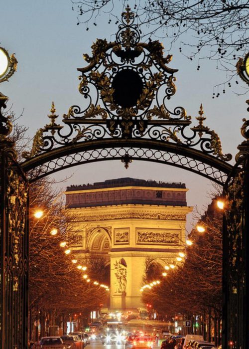 04_escapade_parisienne_01_monceau_champs_elysees_suite_voyage_discovery