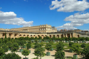 Visit Versailles Palace and Gardens with an Expert Guide