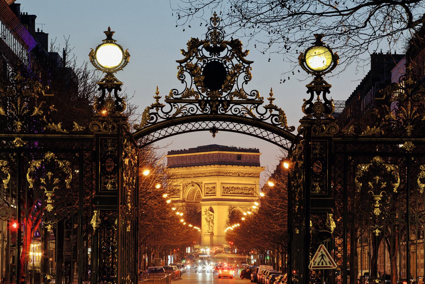 Les Champs Élysées et le quartier Monceau