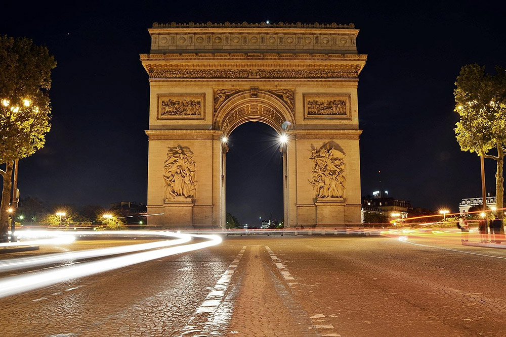 Un monument emblématique de Paris : l'Arc de Triomphe