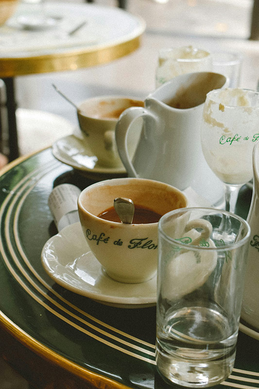 Café de Flore - Saint-Germain-des-Prés - Paris