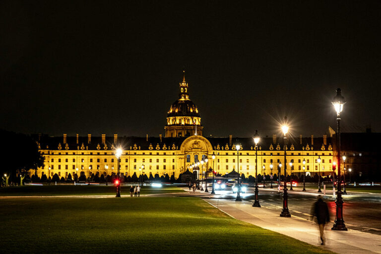 Hôtel des Invalides Paris - la nuit
